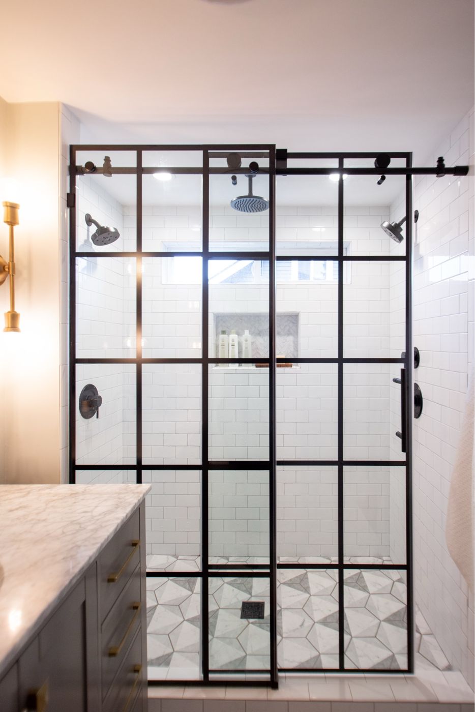 Grid glass walk-in shower